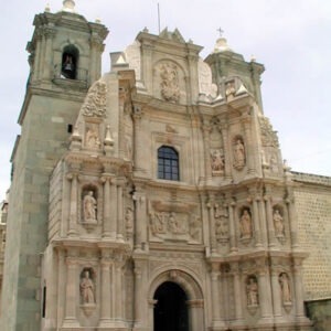 Basilica de Nuestra Señora de la Soledad
